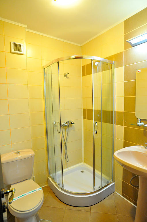 Pensiunea Novis Iasi Quarto foto