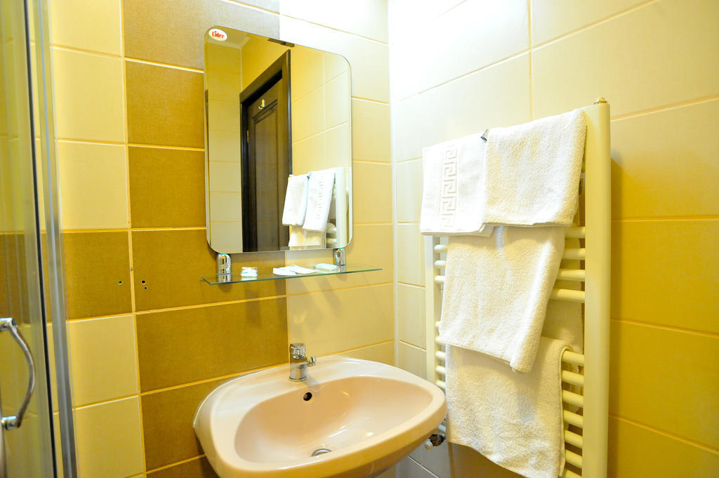 Pensiunea Novis Iasi Quarto foto